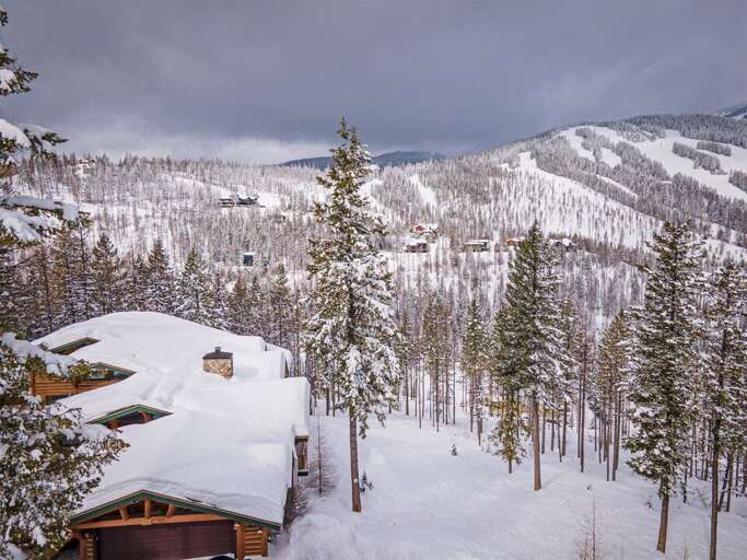 With access to the Home Again Trail, it's easy to explore Whitefish Mountain Resort with Ridge Top Lodge as your home base | Exterior With access to the Home Again Trail, it's easy to explore Whitefish Mountain Resort with Ridge Top Lodge as your home base | Exterior