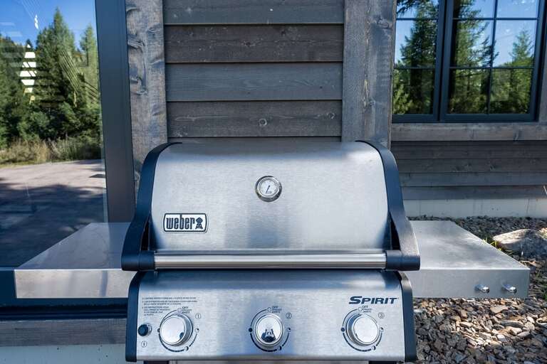 Grill your favorite meal | Exterior
