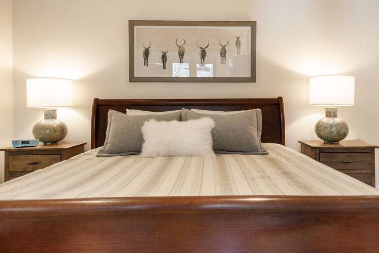 King Bed King Bed