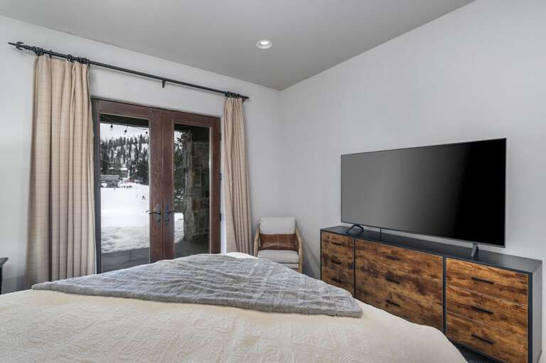 Access to the Hot Tub | Lower Level