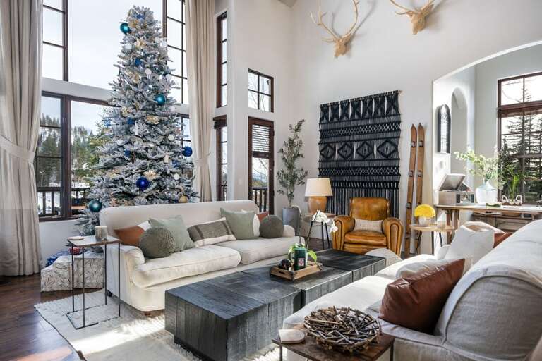 Play a Game With the Whole Family | Main Level