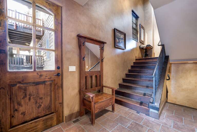 Private entrance. Private entrance.