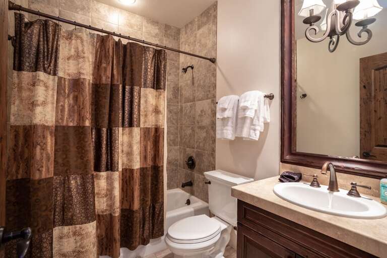 Have a bath or shower | Upper Level