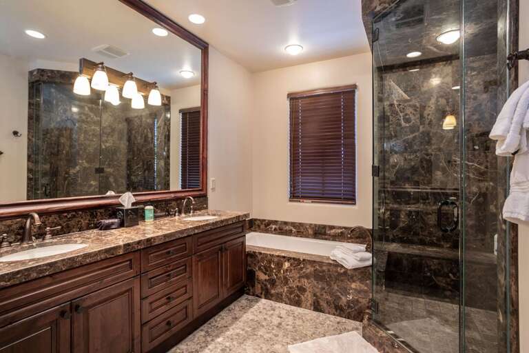 How gorgeous is this bathroom? | Upper Level