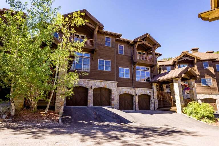 Plenty of parking | Exterior