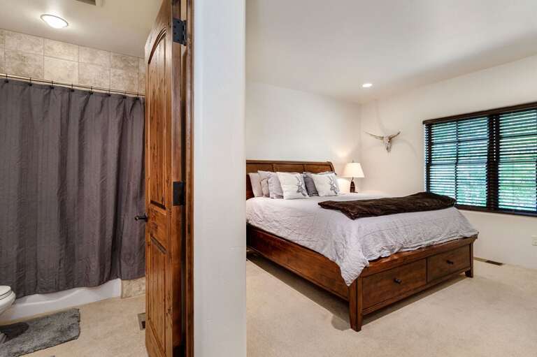 Enjoy the ensuite bathroom | King Bed | Upper Level