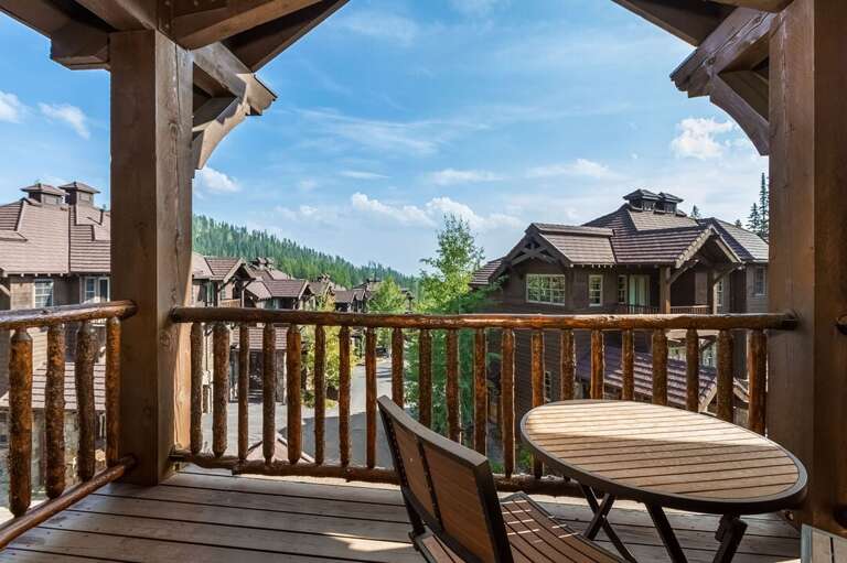 Have your morning coffee on the balcony | Upper Level