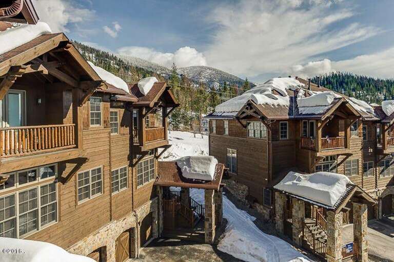 Ski-in/Ski-out right from your door | Exterior