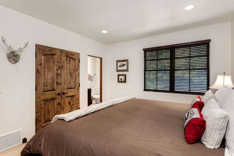 Sweet dreams | King Bed | Upper Level