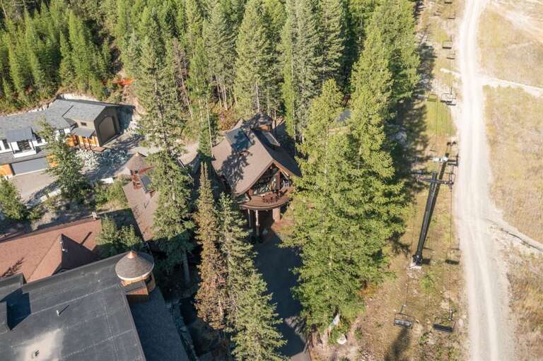 Located just steps from the slopes, Tamarack Treehouse is the ideal ski in, ski out home base | Exterior