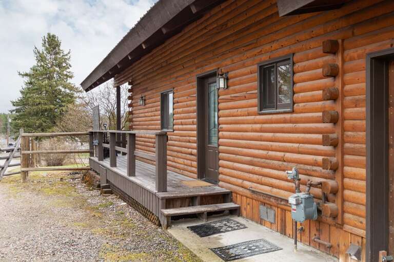 Log cabin exterior aesthetics | Exterior