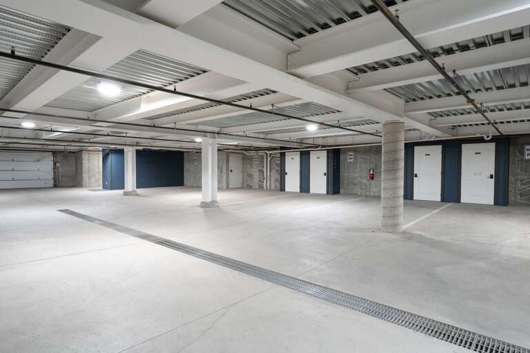 Common On-Premise Parking Garage | Exterior Common On-Premise Parking Garage | Exterior