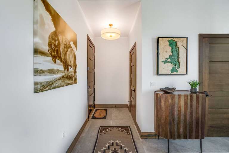 Front Entry | Main Level