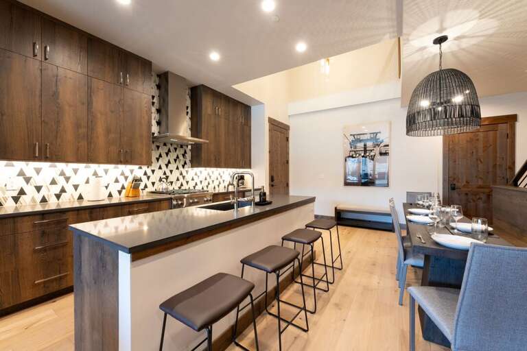 Bar Seating for Four People | Main Level