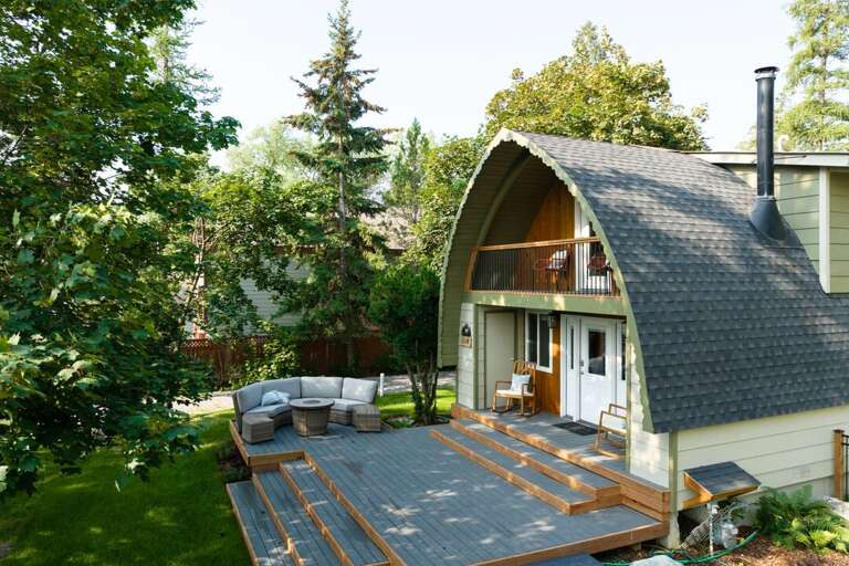 Enjoy the spacious deck | Exterior