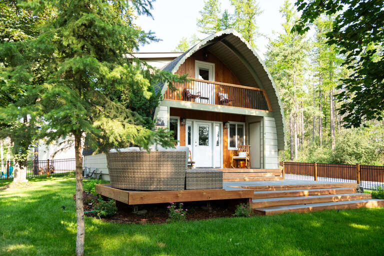 Enjoy the spacious deck | Exterior