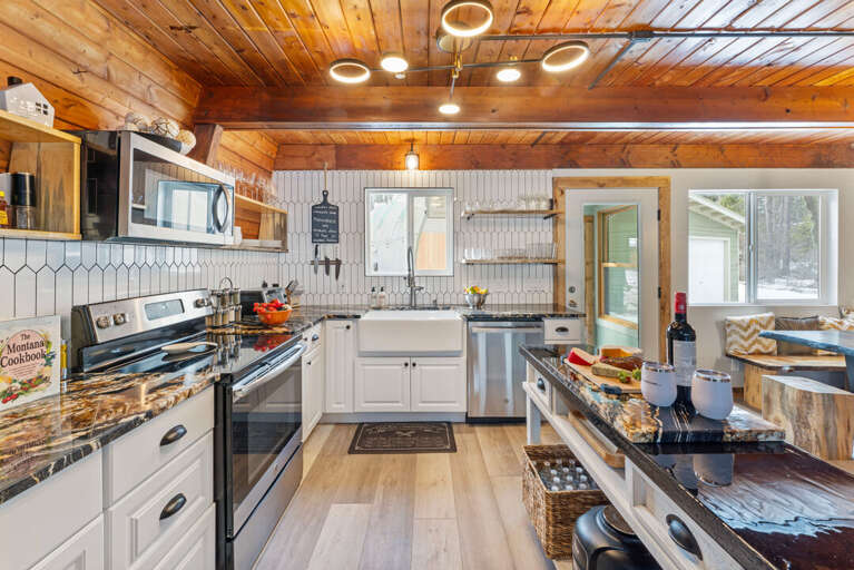 Stainless Steel Appliances and Farm Sink | Main Level