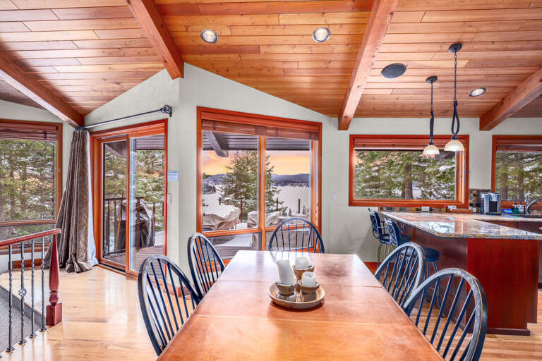 Dining Room Table for 6 people | Main Level