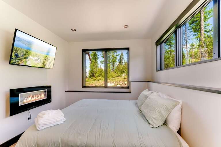 Master Bedroom 2 with a King Bed | Main Level Master Bedroom 2 with a King Bed | Main Level