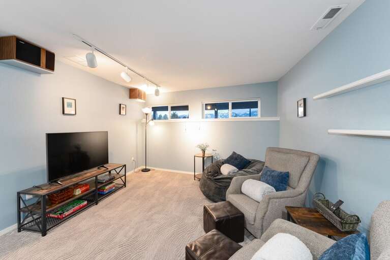 Hangout and watch a movie | Lower Level Hangout and watch a movie | Lower Level