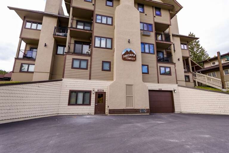 Parking for Sherpa 10