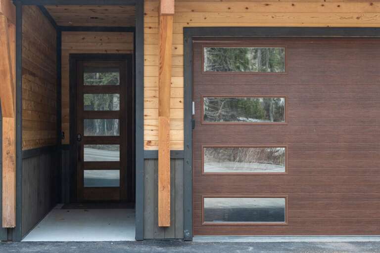 Front Entry | Exterior