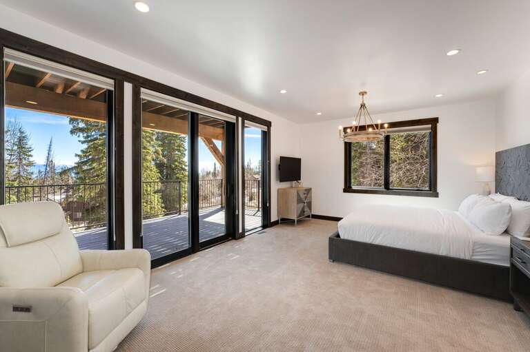 Master Bedroom (Middle Level)- King Bed, 50" Smart TV and Private Patio | Middle Level