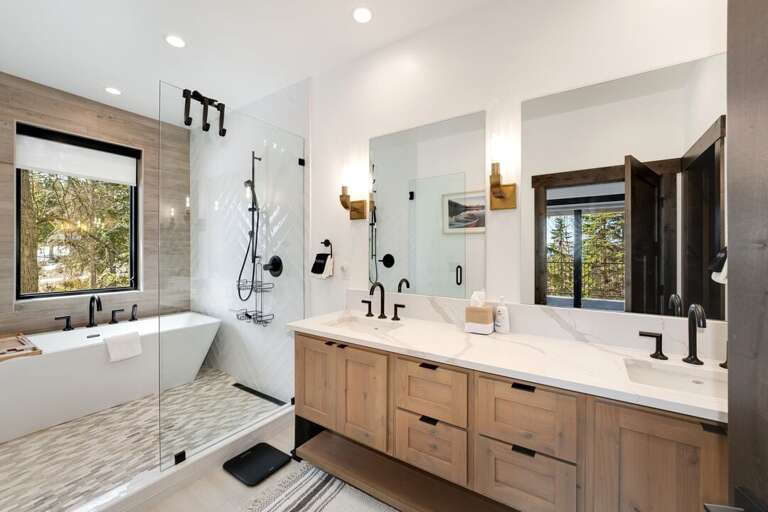 Master En Suite Bathroom with Dual Vanities | Middle Level