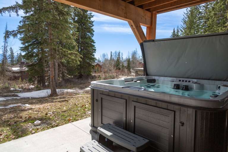 Private Patio to Enjoy and Take in the Surrounding Views! | Exterior