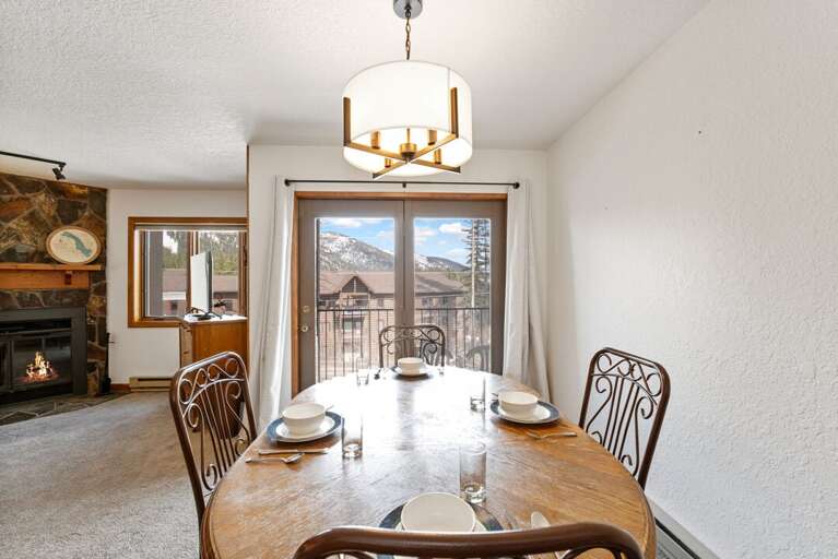 Dining for 4 Alfresco | Main Level Dining for 4 Alfresco | Main Level