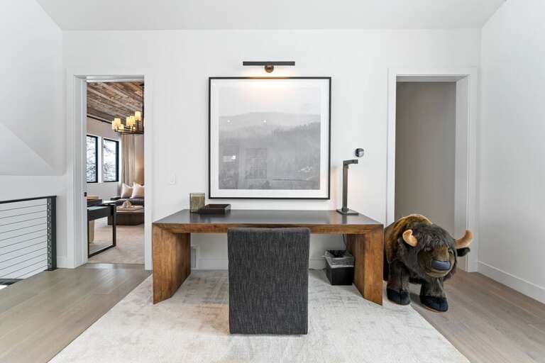 Get a quick job done from a beautiful space | Upper Level Get a quick job done from a beautiful space | Upper Level