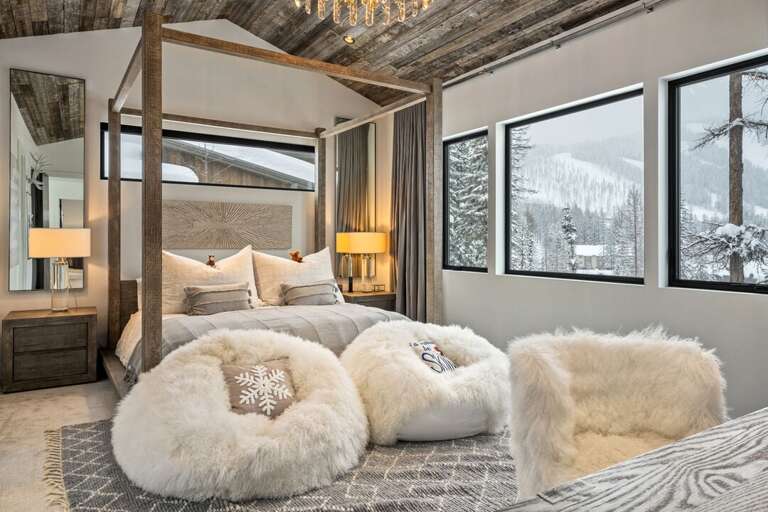 Winter retreat | Upper Level Winter retreat | Upper Level