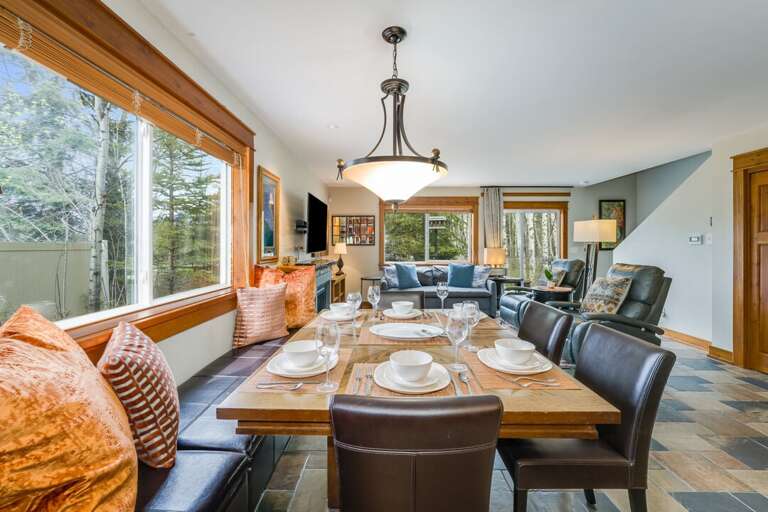 Dining area with bench seating | Main Level