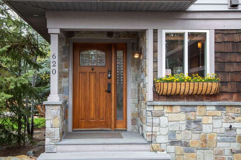 Front Porch | Exterior