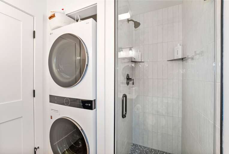 Enjoy a hot shower | Main Level Enjoy a hot shower | Main Level