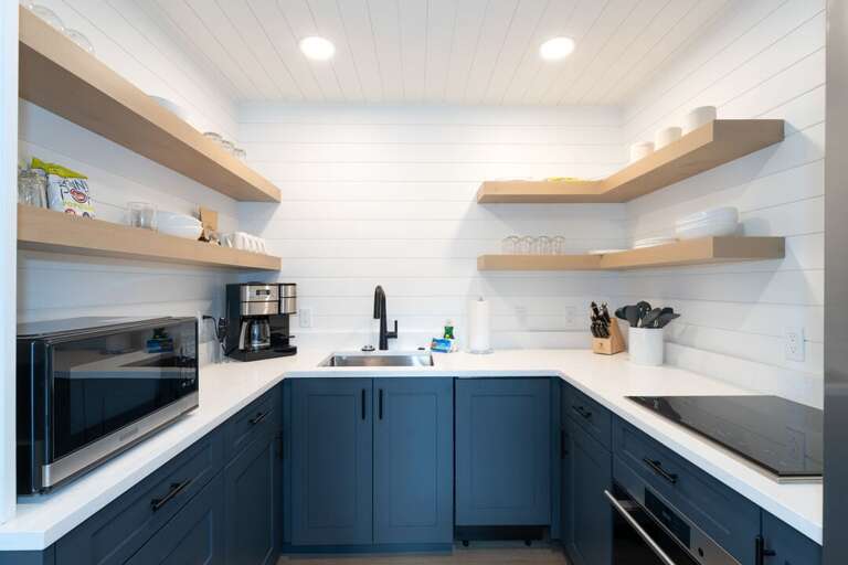 Perfect size kitchen for a getaway | Main Level Perfect size kitchen for a getaway | Main Level