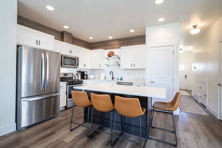 Have breakfast at the bar | Main Level