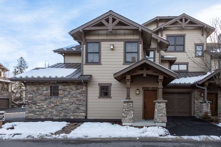 Front Exterior View | Exterior