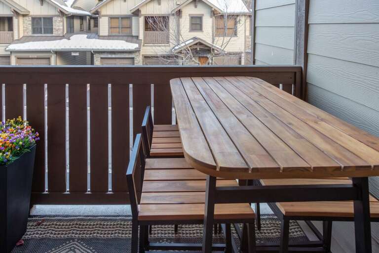 Outdoor Dining Table Main Level | Exterior