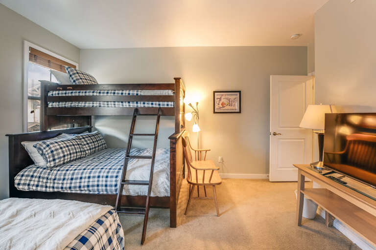 Bedroom 2 | Twin over Queen Bunk Beds | Main Level