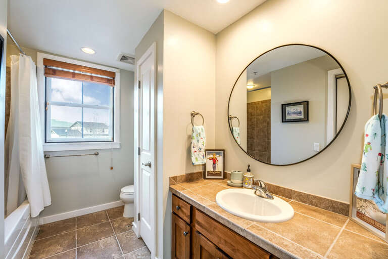 Ensuite Primary Bathroom | Single Vanity | Upper Level