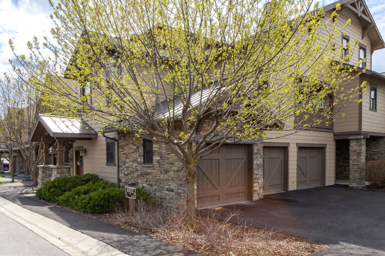 Side View Showing Front Entrance and Garage | Exterior