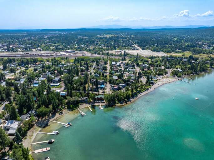 Aerial View of the Lake and Surrounding Area | Exterior