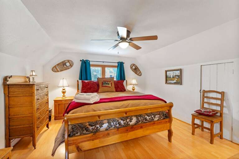 Master Bedroom (upper level)- King Bed and seating space outside bedroom door | Upper Level