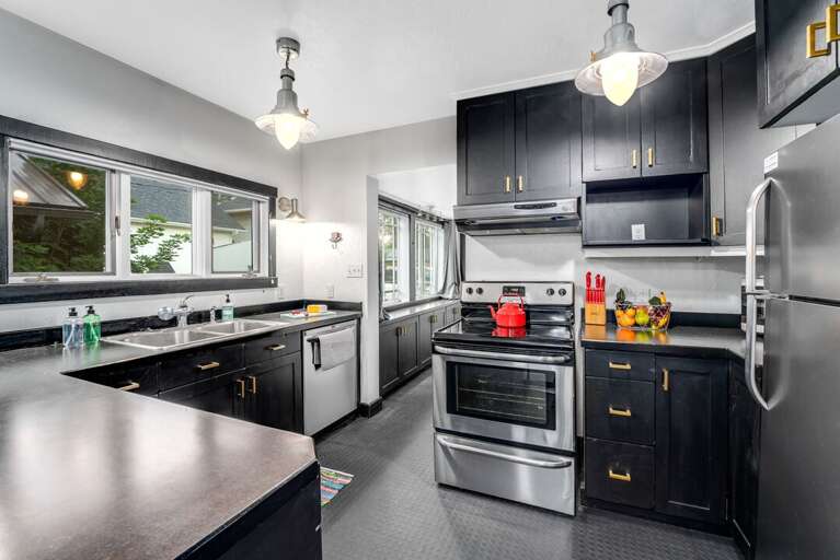 Fully Equipped Kitchen with Stainless Steel Appliances | Main Level