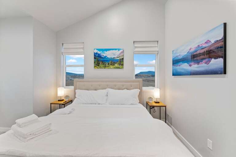 Vaulted Ceiling | Upper Level Vaulted Ceiling | Upper Level