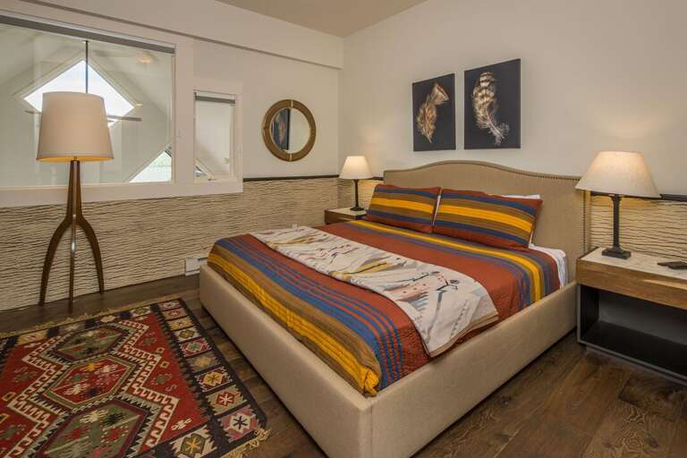 Primary Bedroom | King-size Bed | Upper Level