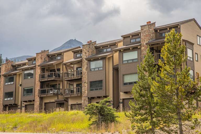 Beautifully placed under the Big Sky