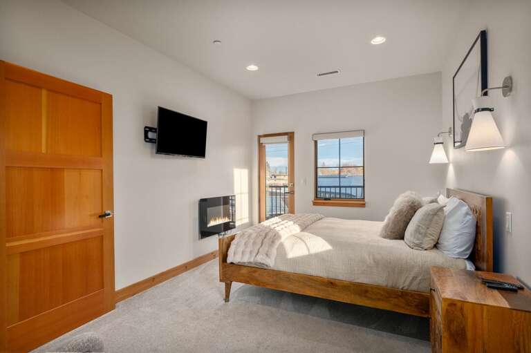 Summit Loft second bedroom.