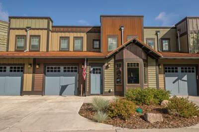 Welcome to Iron Peak Retreat!